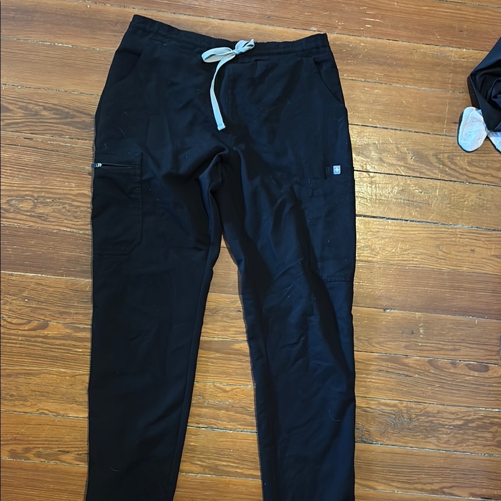 Figs Black Scrubs with Relaxed Tapered Fit